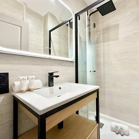 Premium By Gare Du Nord Apartment